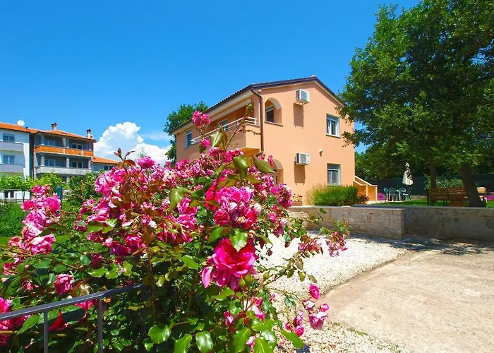 Apartments Milovan 1774